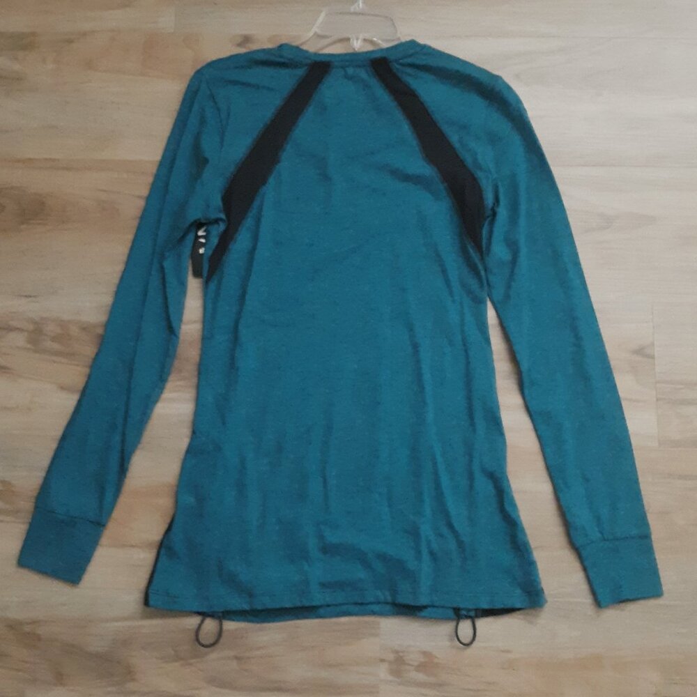 Andrew Marc Performance Top - Picture 3 of 5